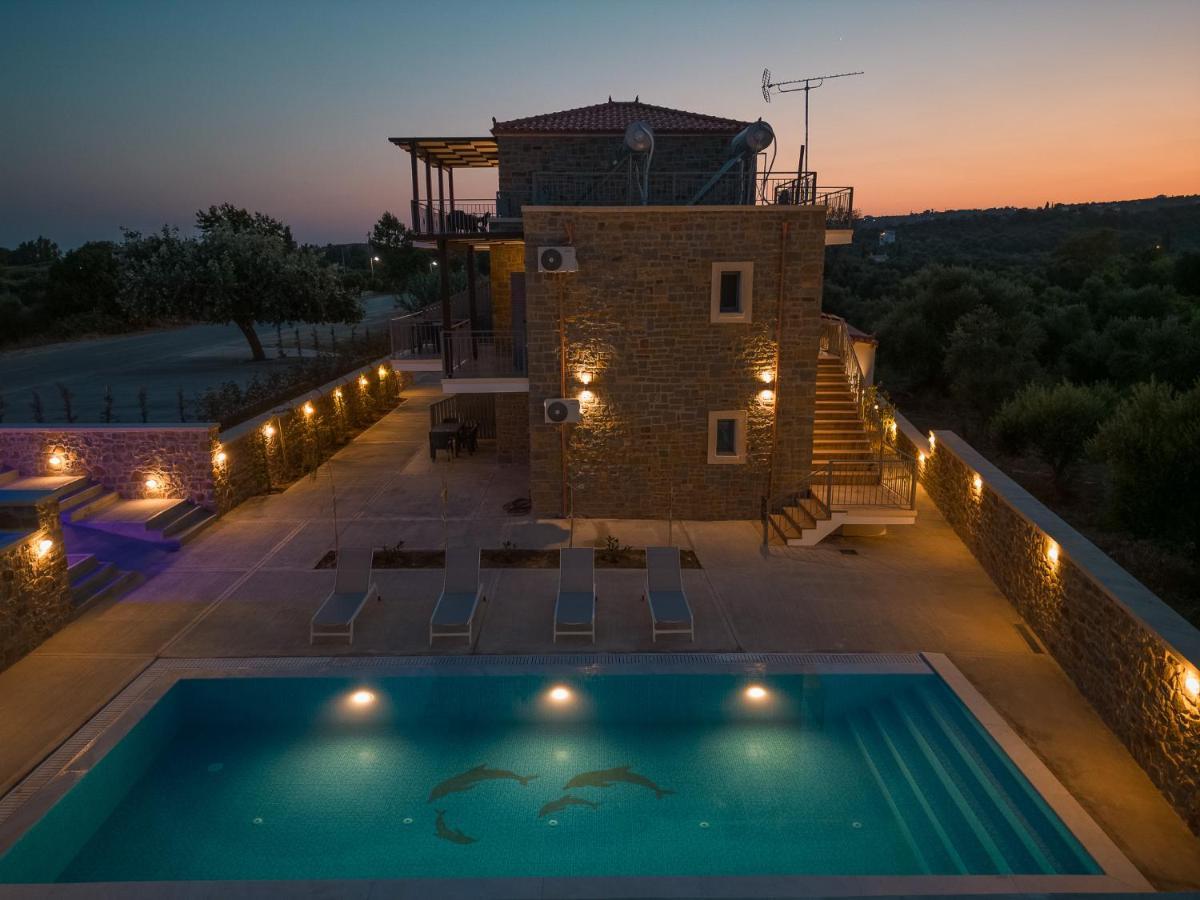 Lithos Suites Finikounta Exterior photo