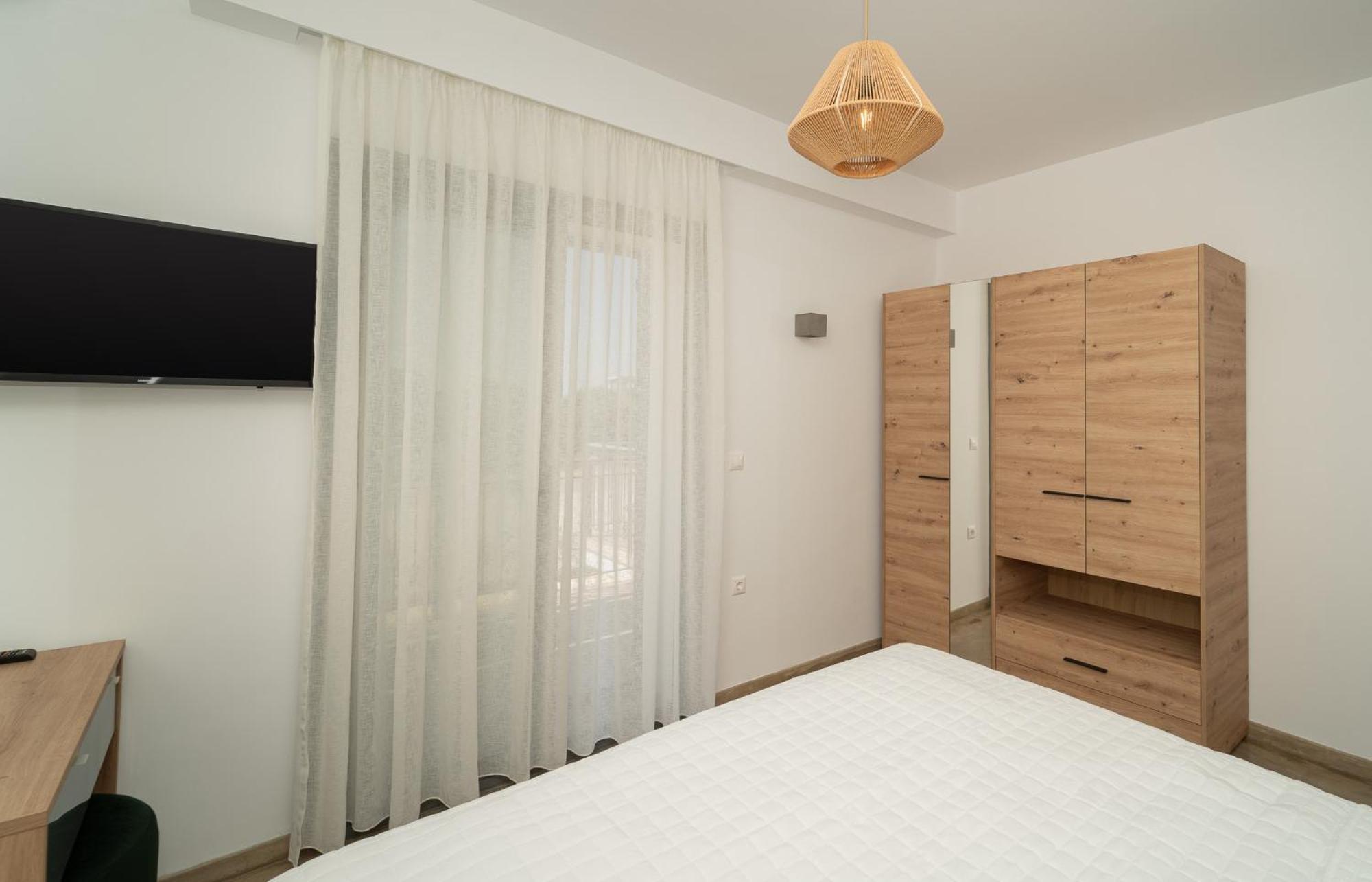 Lithos Suites Finikounta Exterior photo