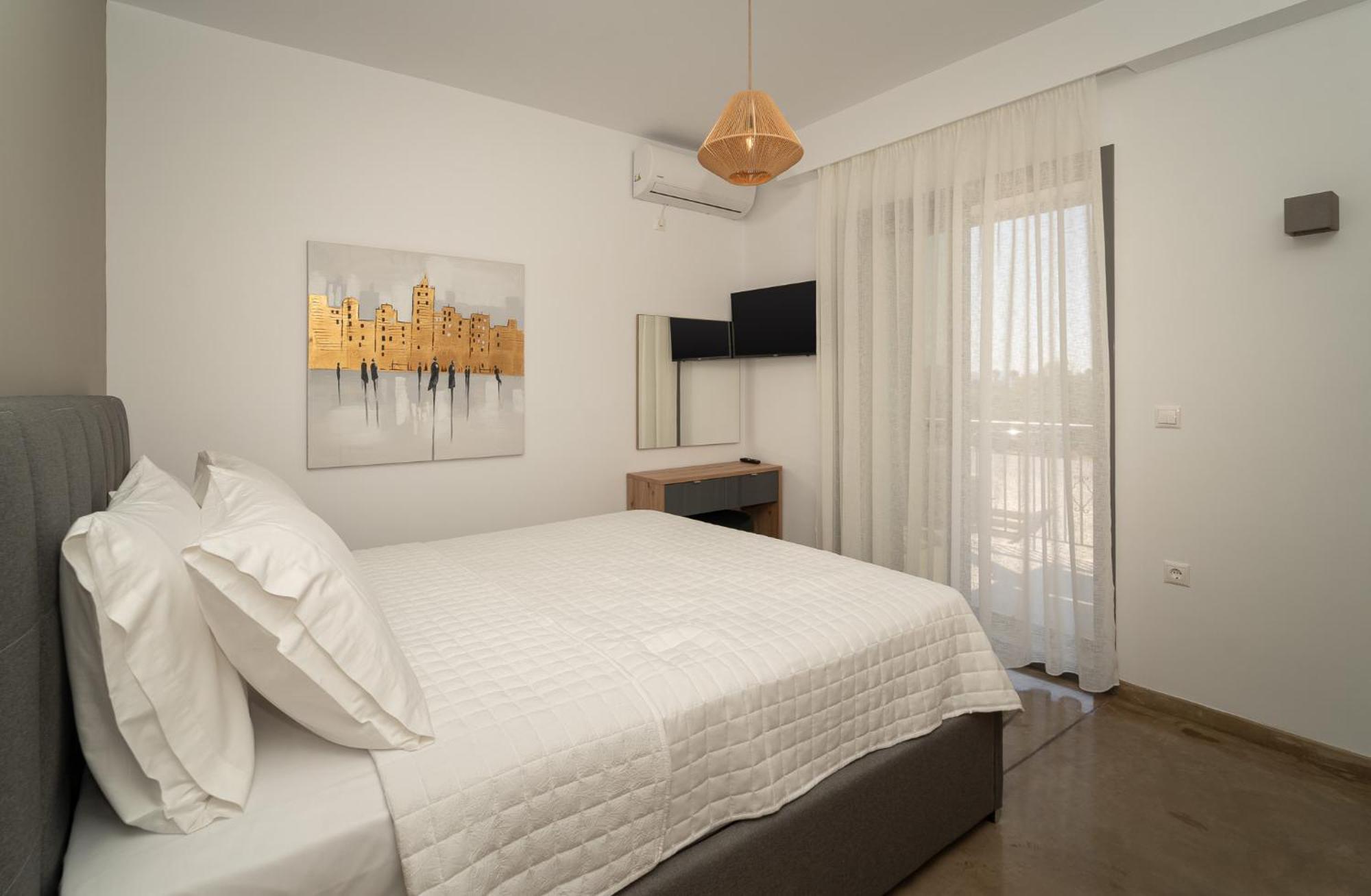 Lithos Suites Finikounta Exterior photo
